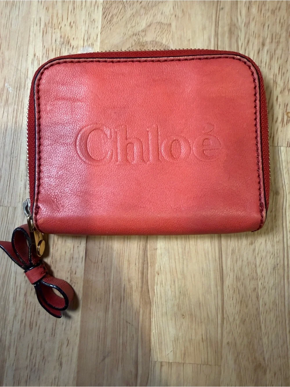 Chloé Zip-Around Leather Wallet with Bow Pull
